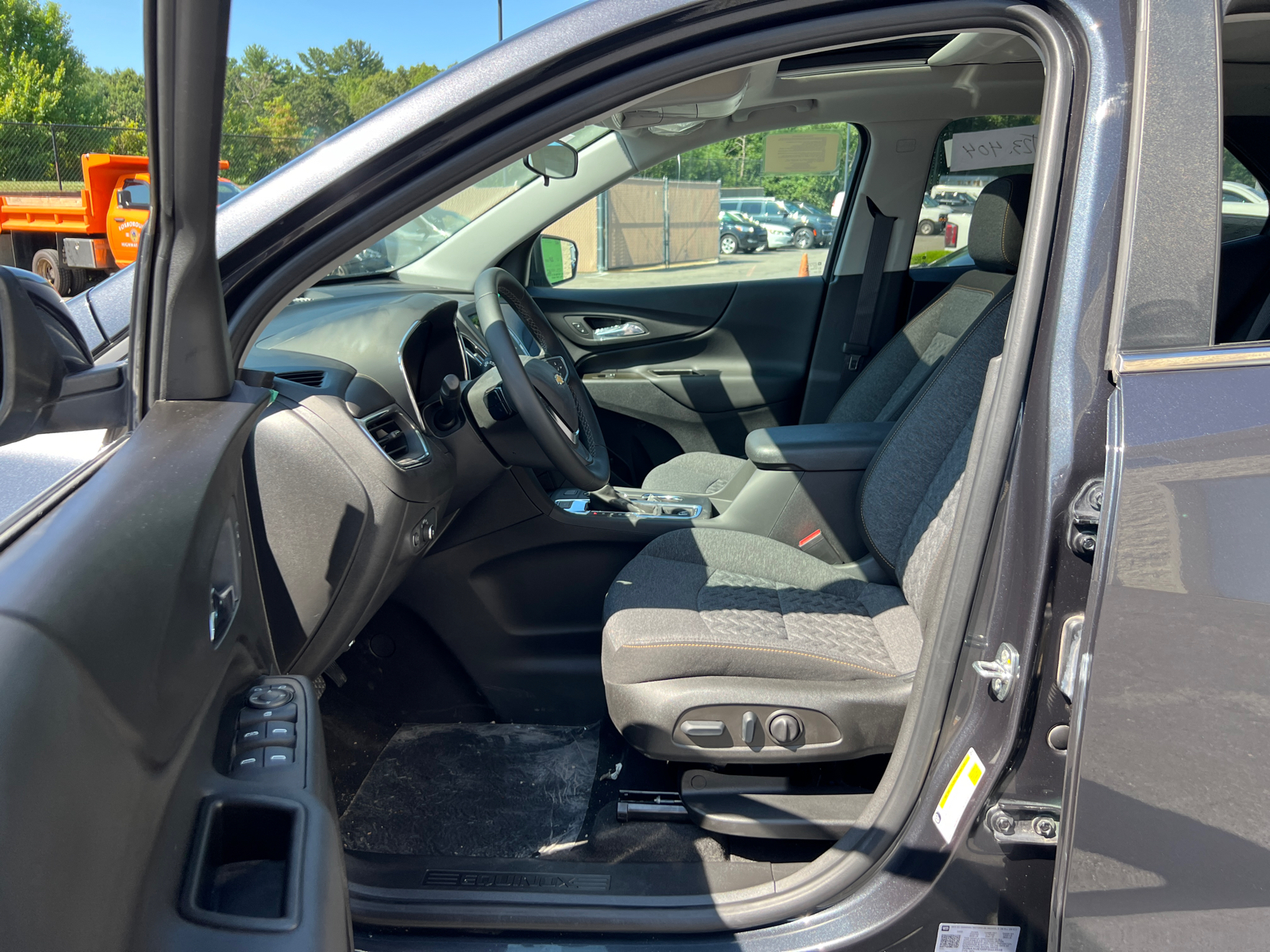 2023 Chevrolet Equinox LT 31