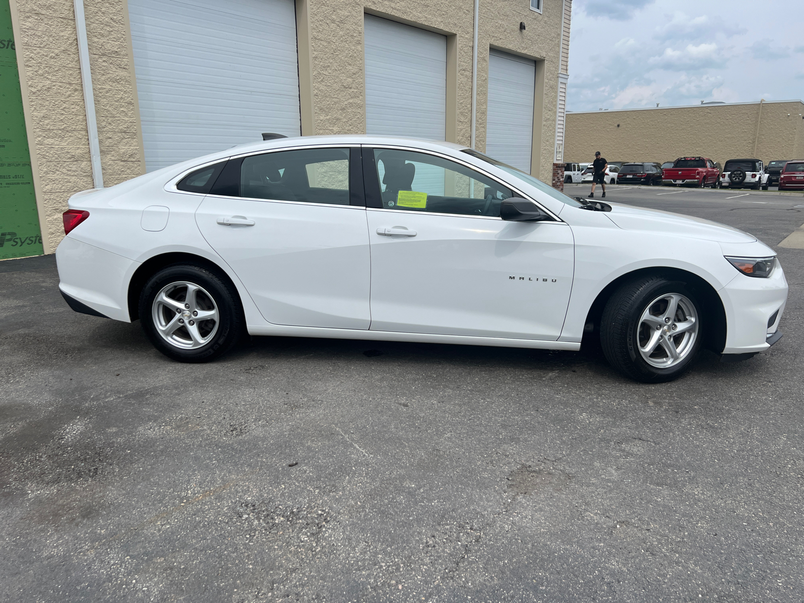 2017 Chevrolet Malibu  10