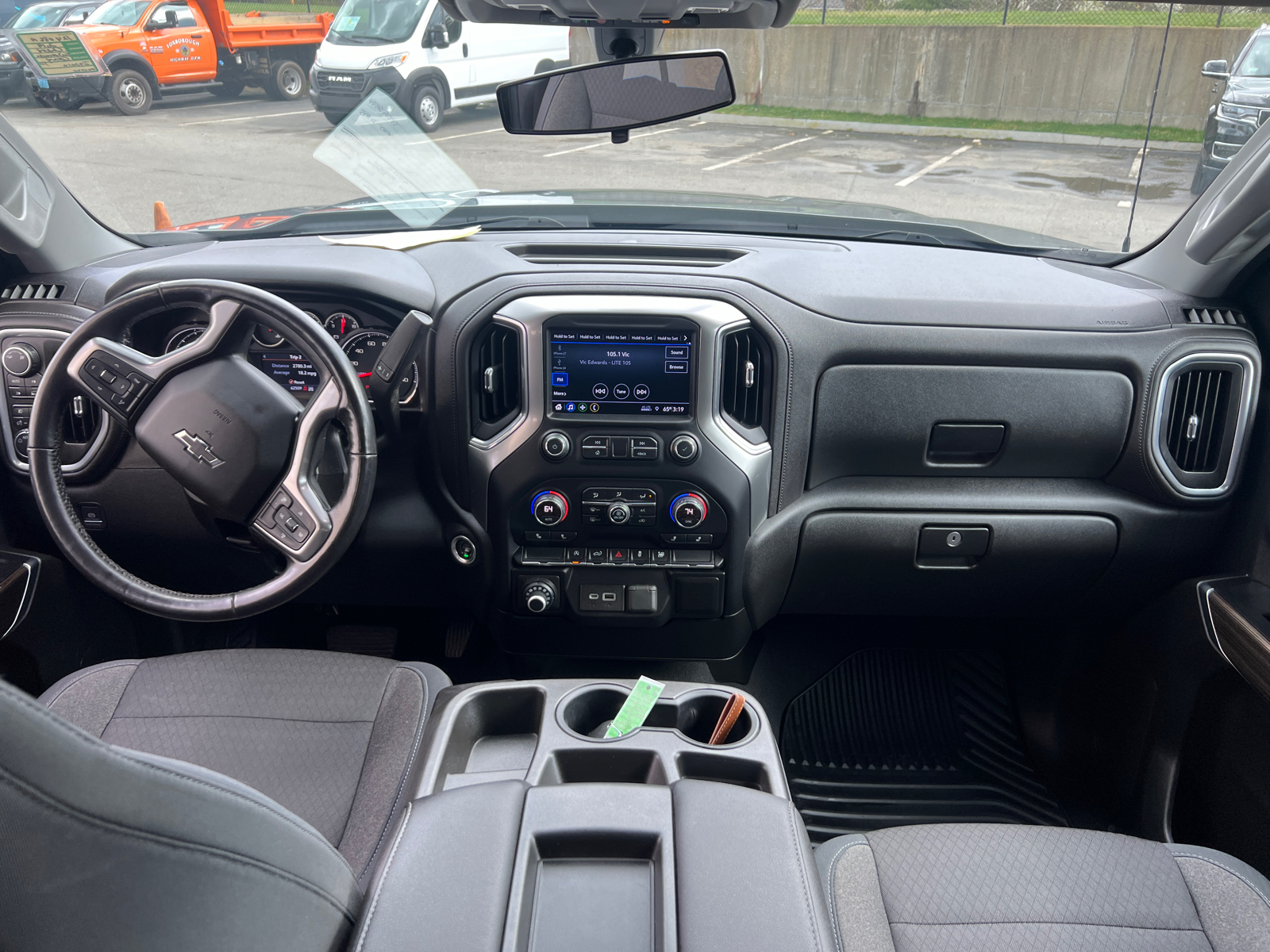 2019 Chevrolet Silverado 1500 RST 16