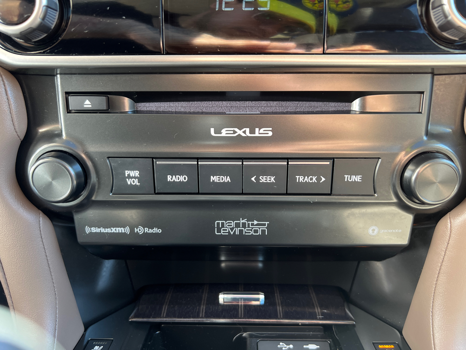 2023 Lexus GX 460 30