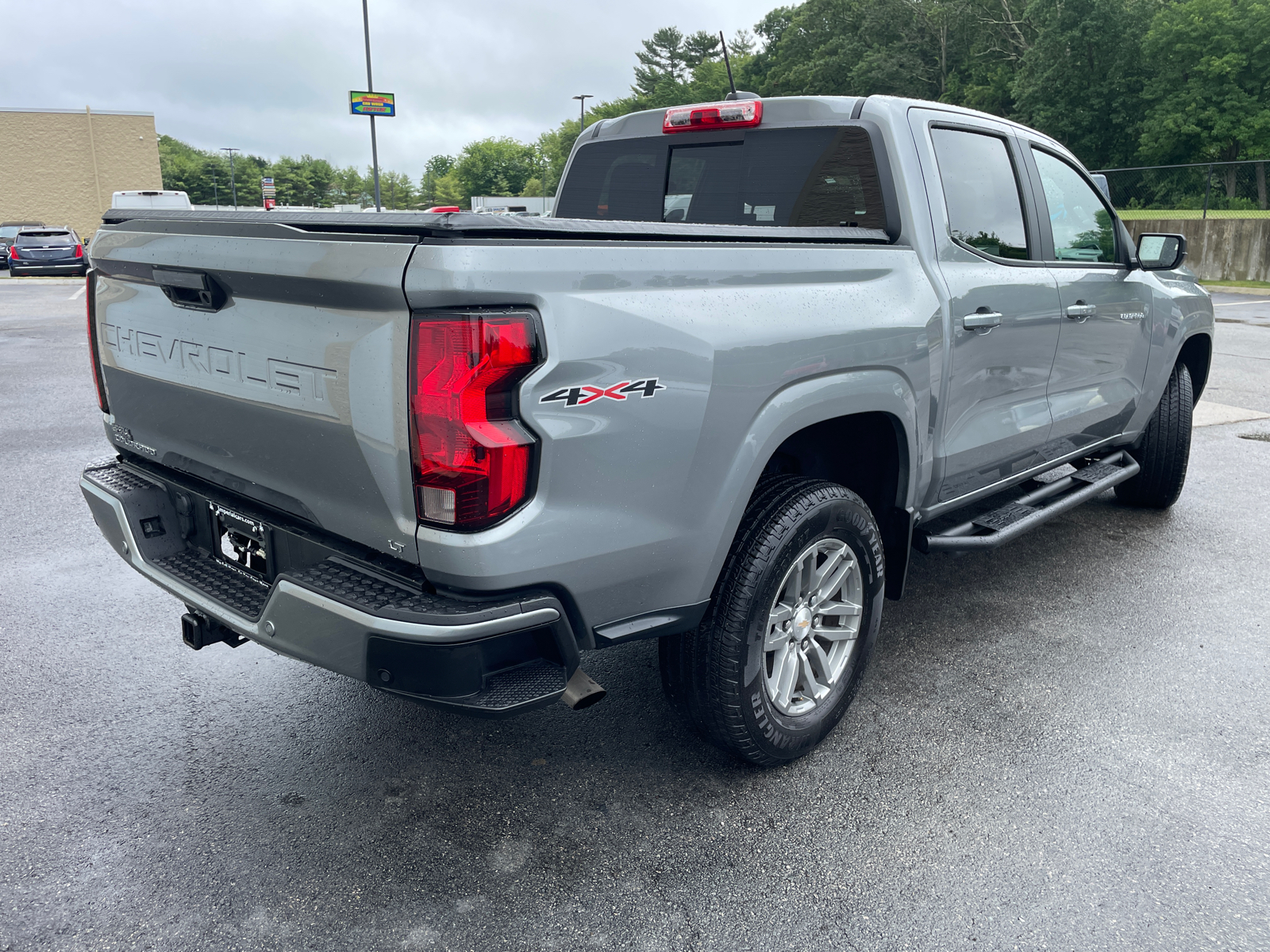 2023 Chevrolet Colorado LT 13