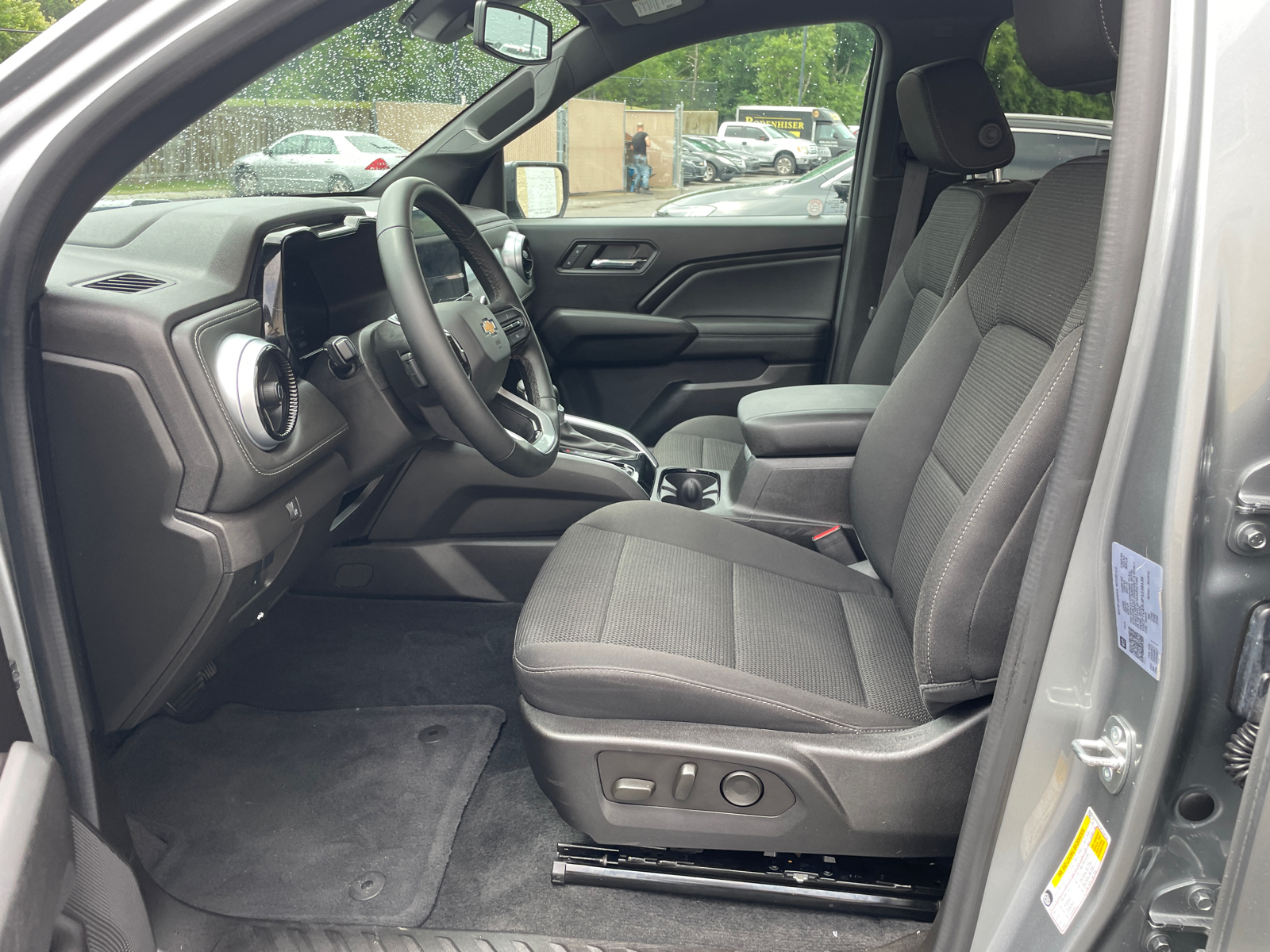 2023 Chevrolet Colorado LT 35