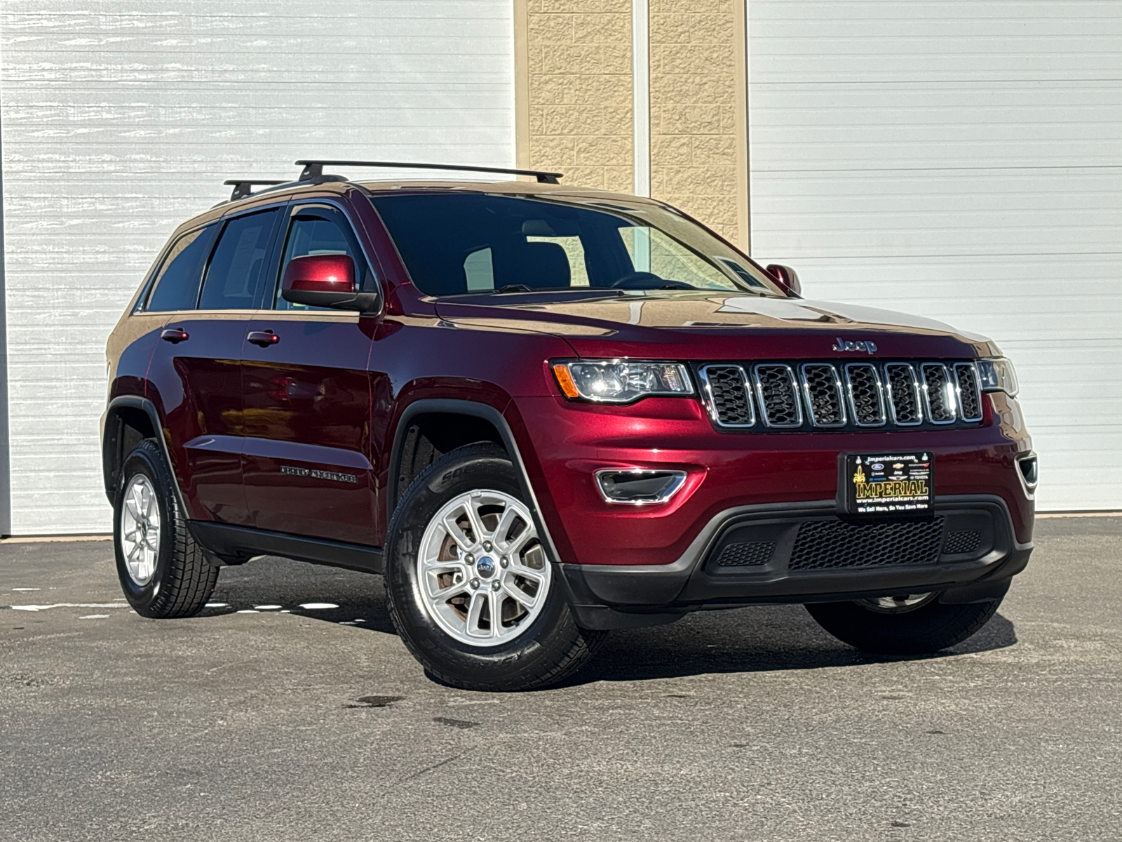 2020 Jeep Grand Cherokee Laredo E 1