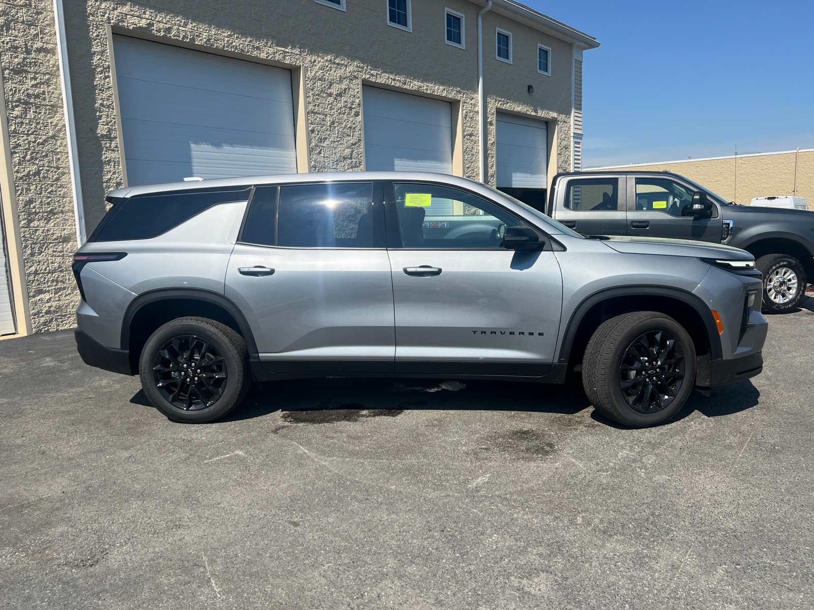 2024 Chevrolet Traverse LS 11