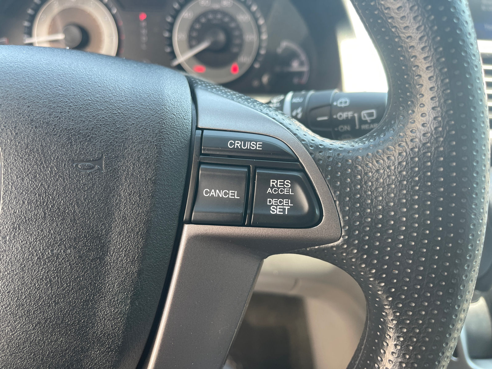 2015 Honda Odyssey EX 28