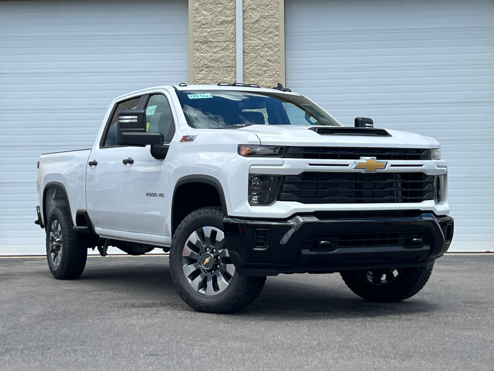 2024 Chevrolet Silverado 2500HD Custom 1