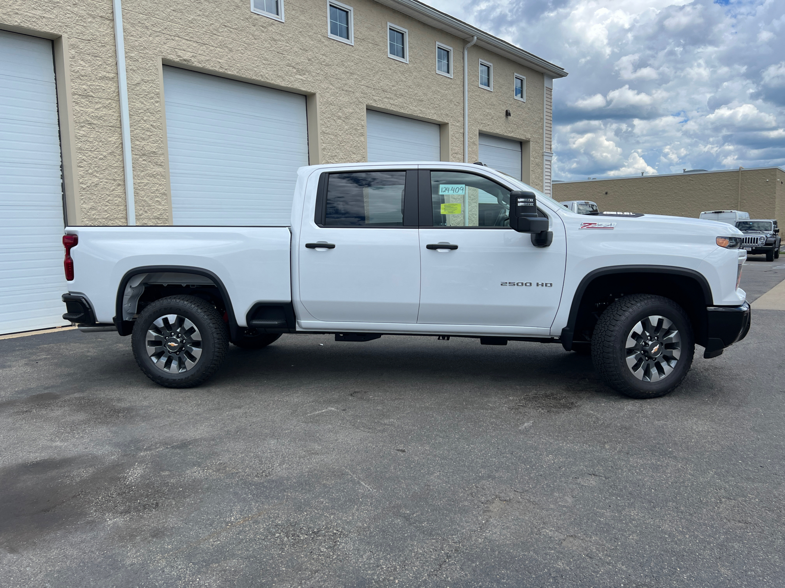 2024 Chevrolet Silverado 2500HD Custom 13