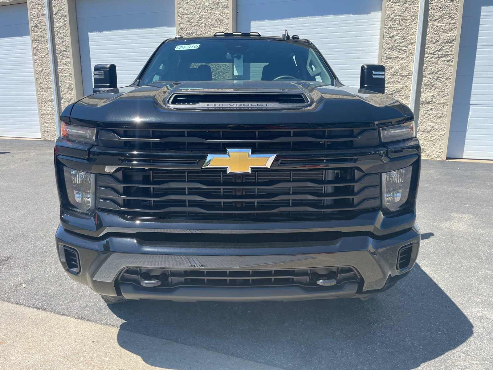 2024 Chevrolet Silverado 2500HD Custom 3