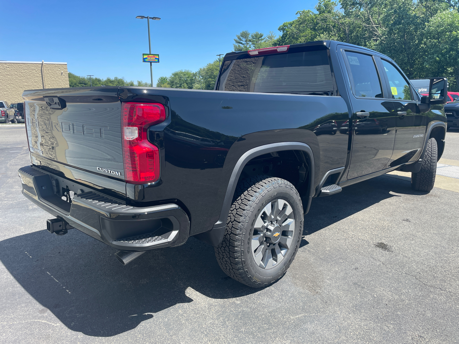 2024 Chevrolet Silverado 2500HD Custom 12