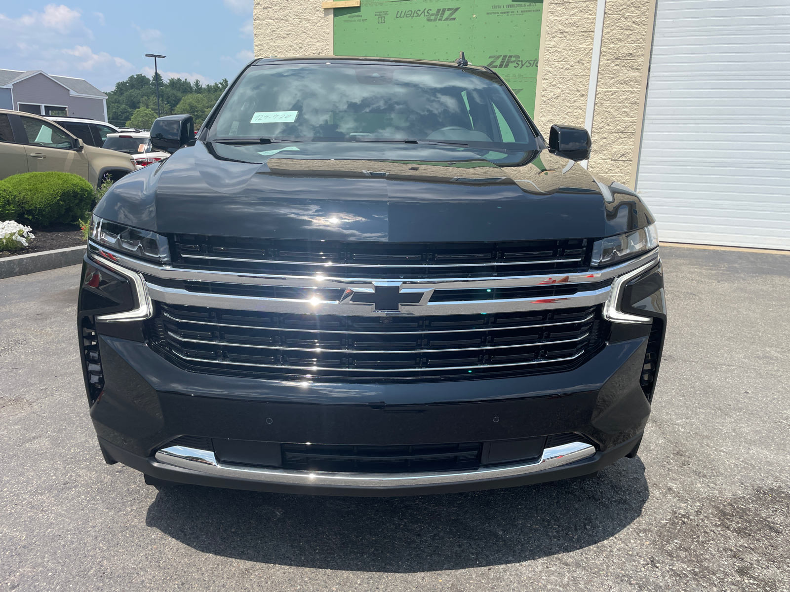 2024 Chevrolet Suburban LT 3