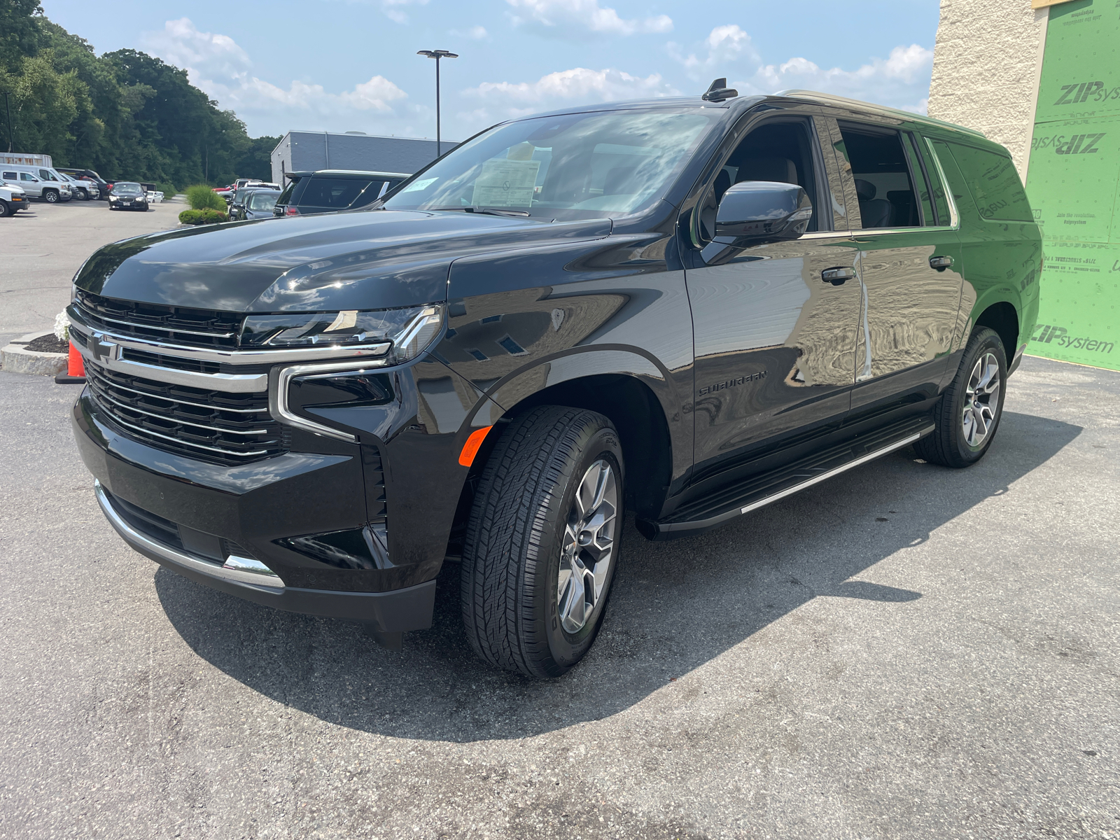 2024 Chevrolet Suburban LT 5