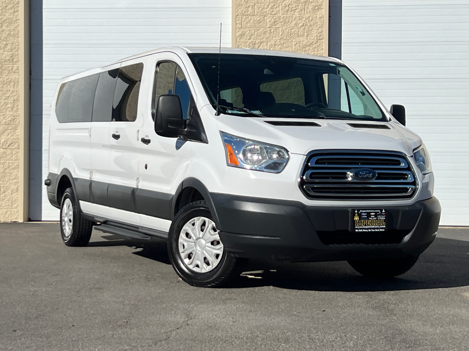 2016 Ford Transit-350 XLT 1