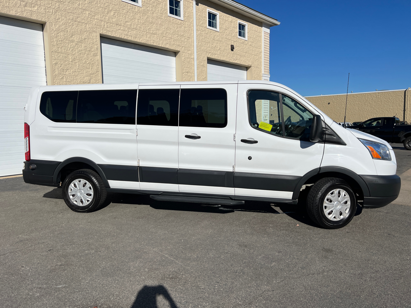 2016 Ford Transit-350 XLT 11