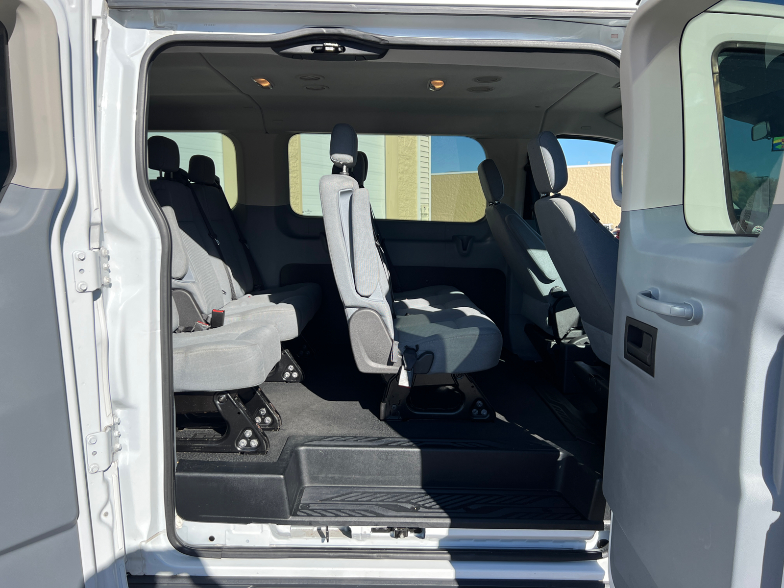 2016 Ford Transit-350 XLT 13