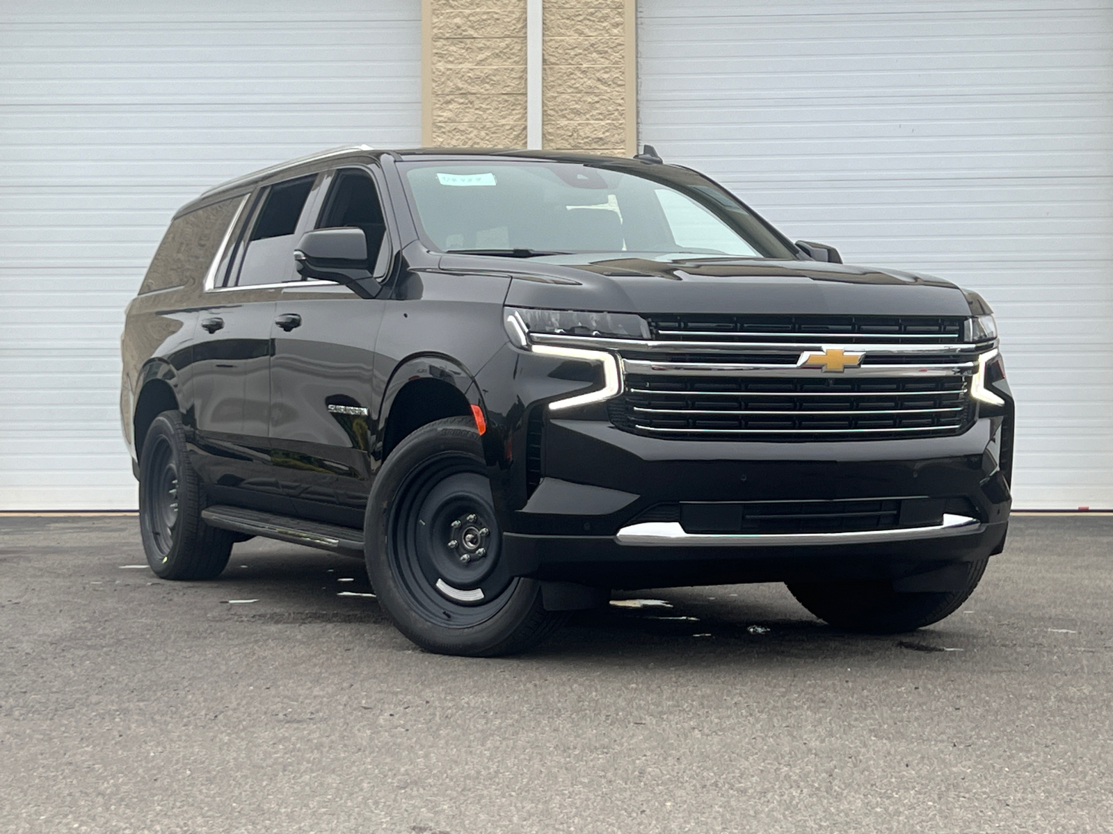 2024 Chevrolet Suburban LT 1