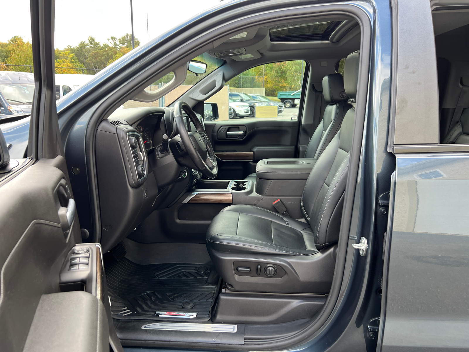 2021 Chevrolet Silverado 1500 RST 31