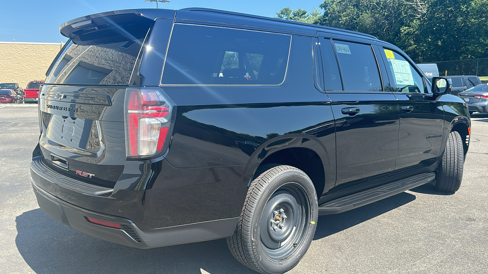 2024 Chevrolet Suburban RST 11