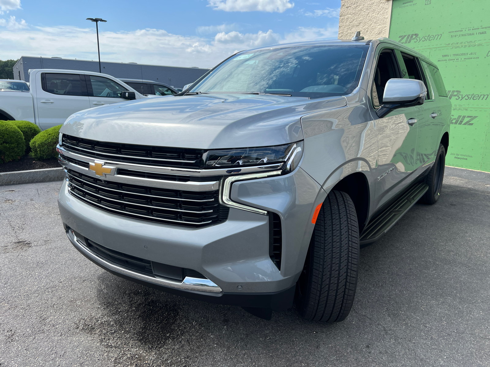 2024 Chevrolet Suburban LT 4