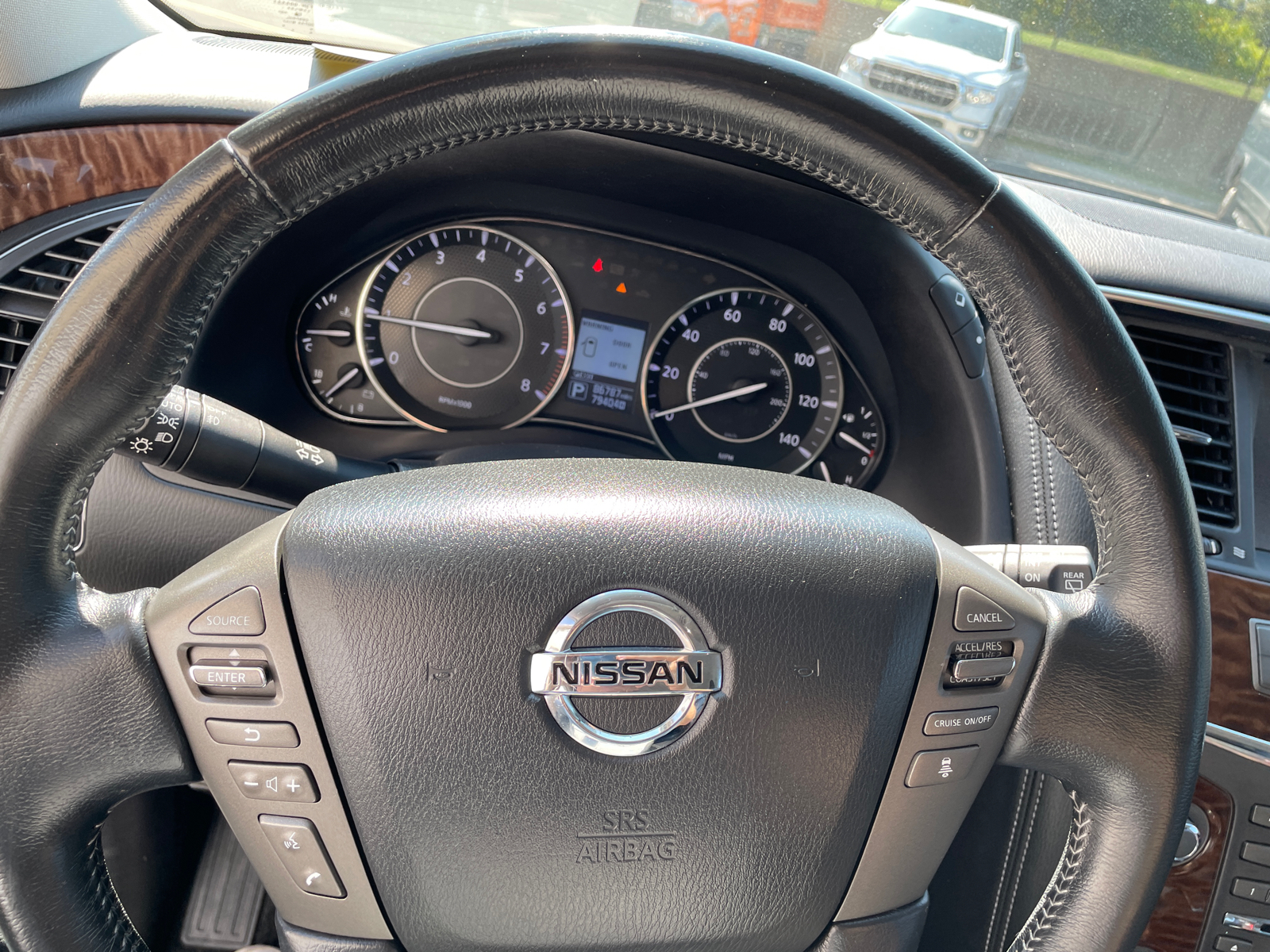 2019 Nissan Armada SV 27