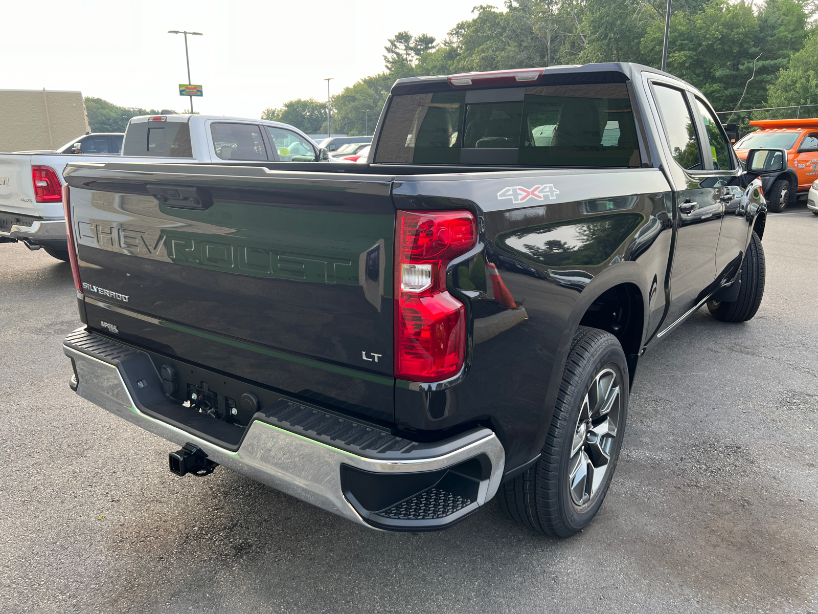 2024 Chevrolet Silverado 1500 LT 10