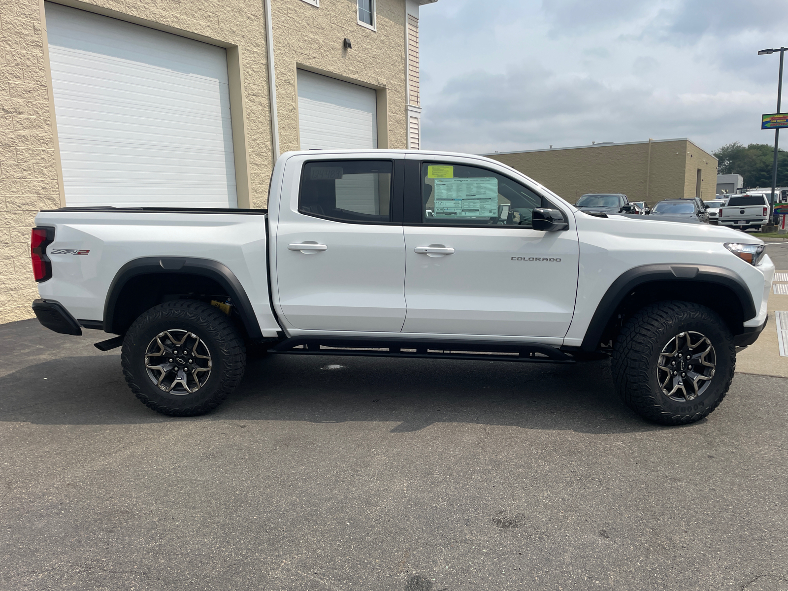 2024 Chevrolet Colorado ZR2 14