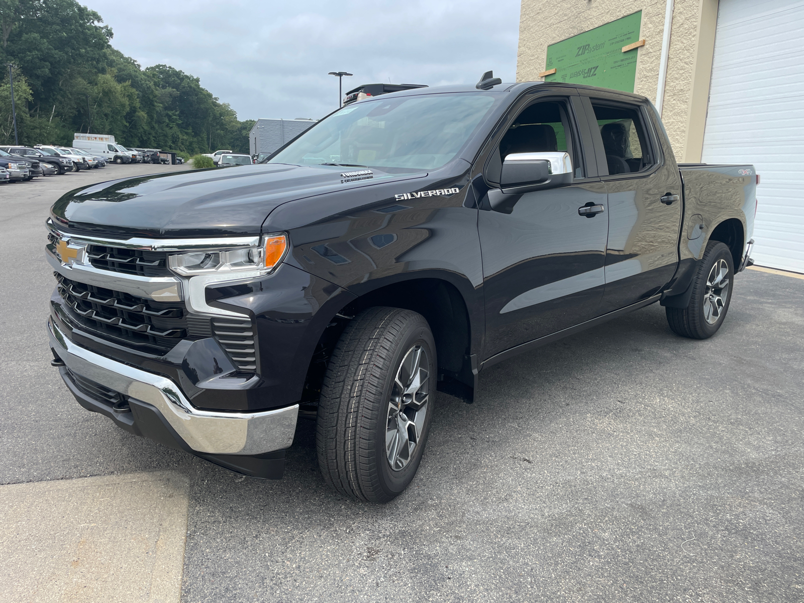 2024 Chevrolet Silverado 1500 LT 4