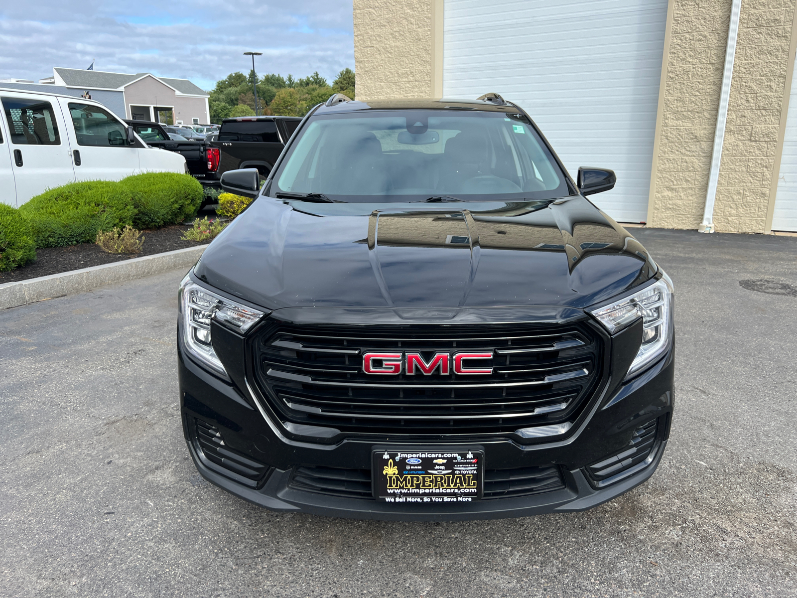 2022 GMC Terrain SLE 3