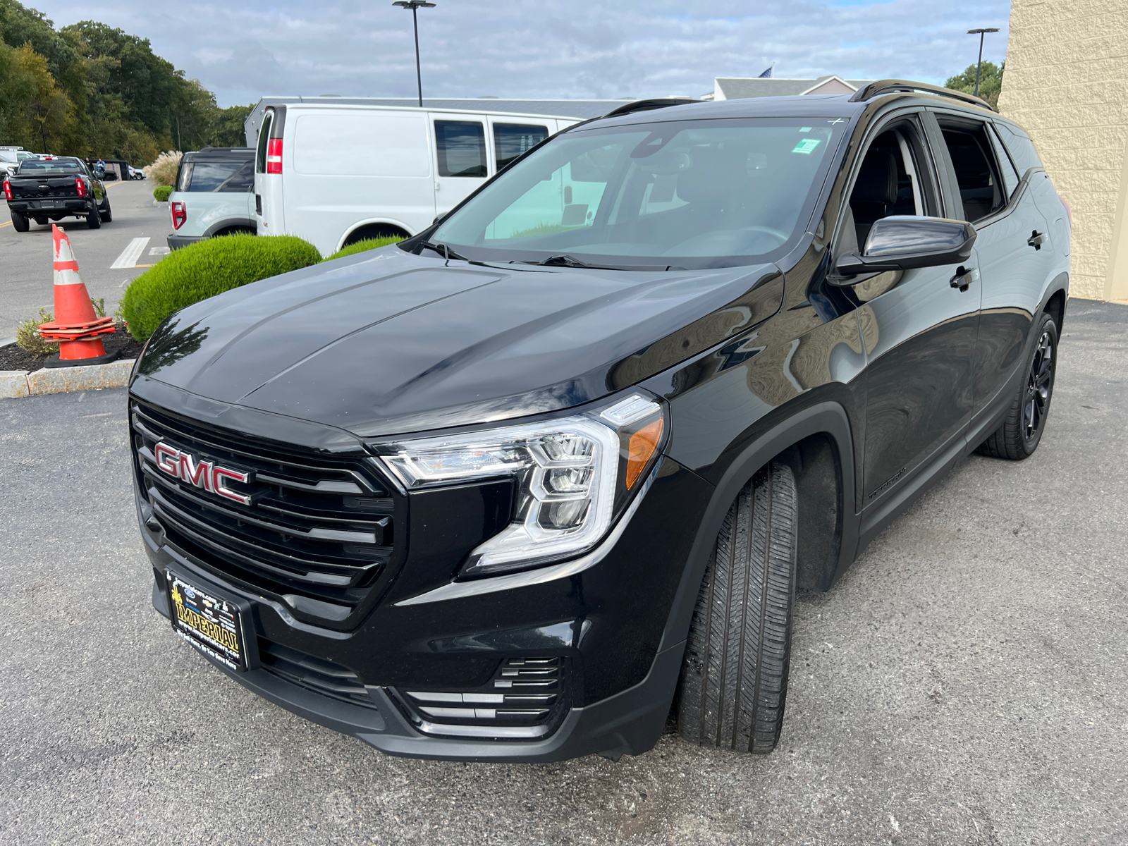 2022 GMC Terrain SLE 4