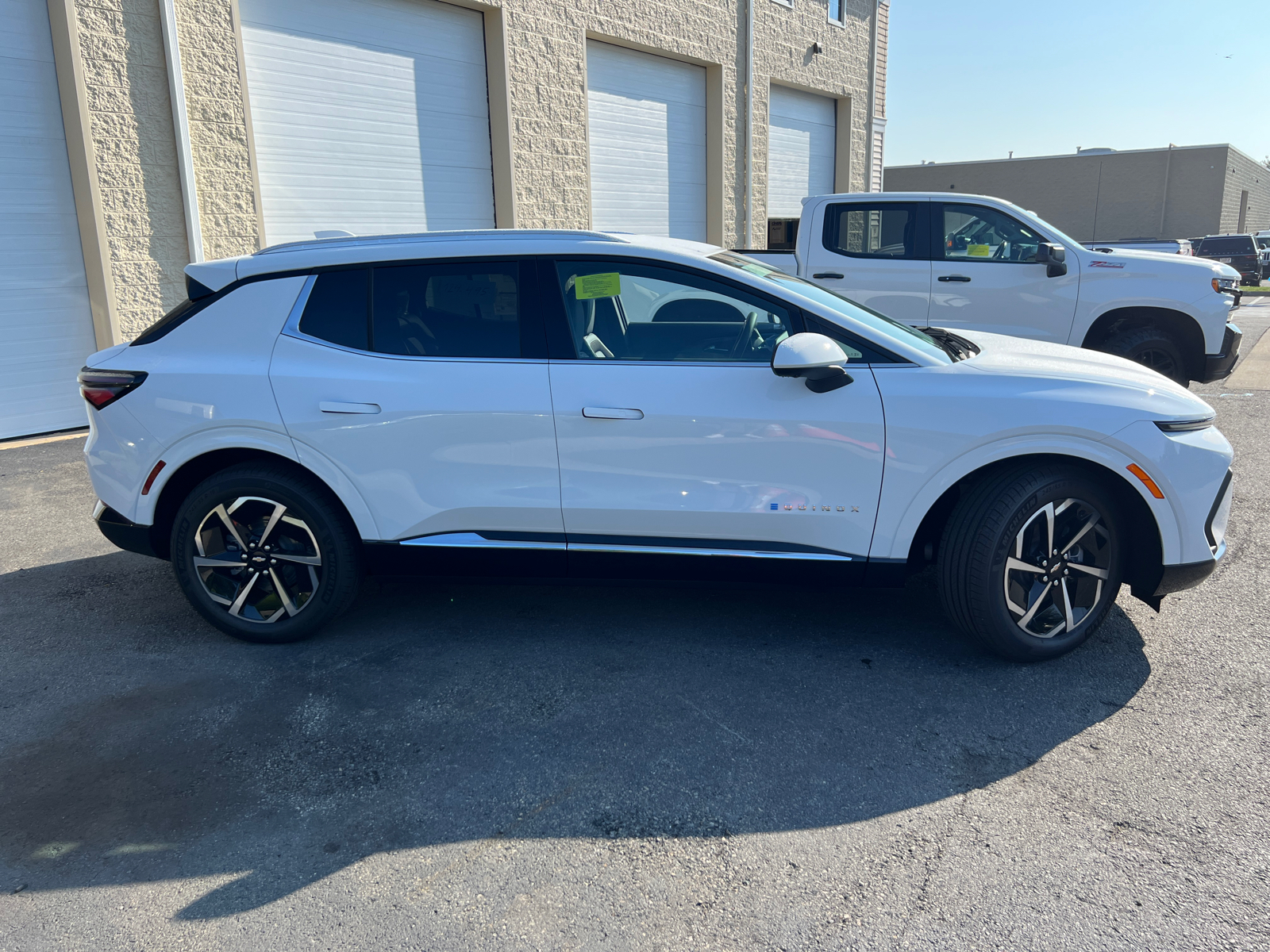 2024 Chevrolet Equinox EV LT 11