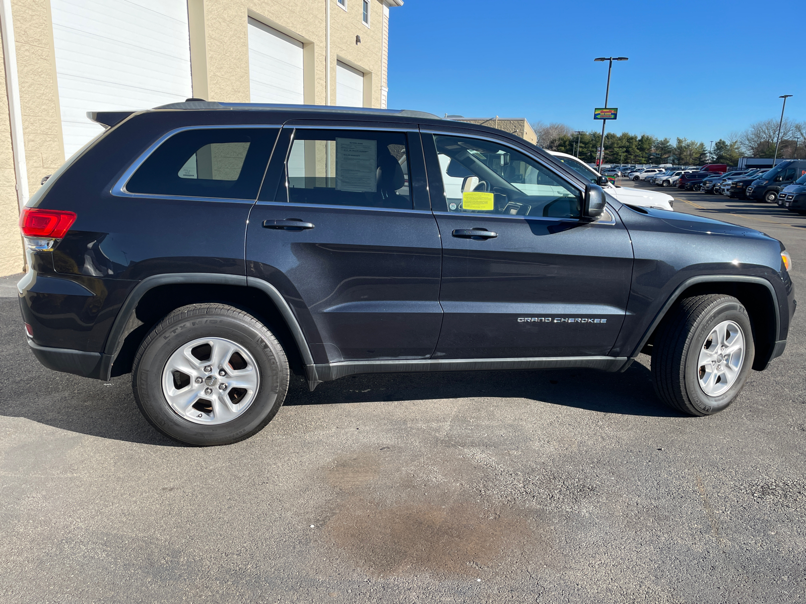 2014 Jeep Grand Cherokee Laredo 14