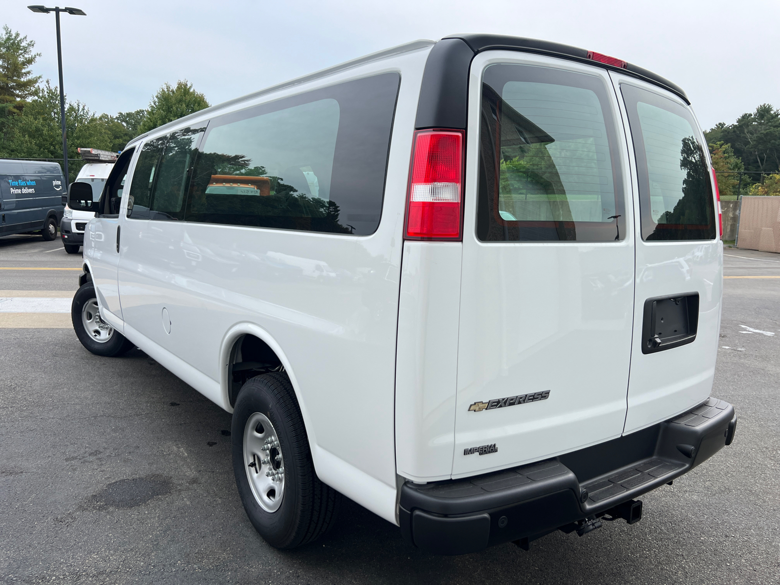 2024 Chevrolet Express 3500 Work Van 8