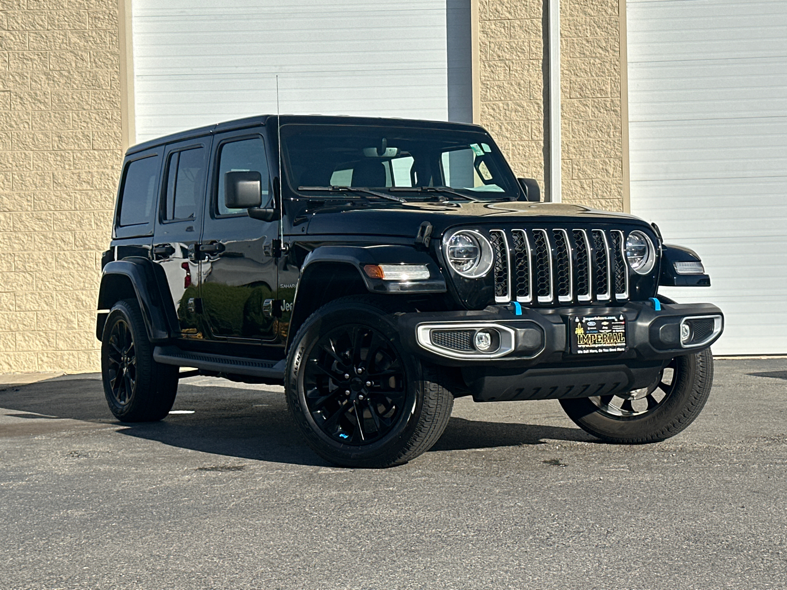 2022 Jeep Wrangler Unlimited Sahara 4xe 1