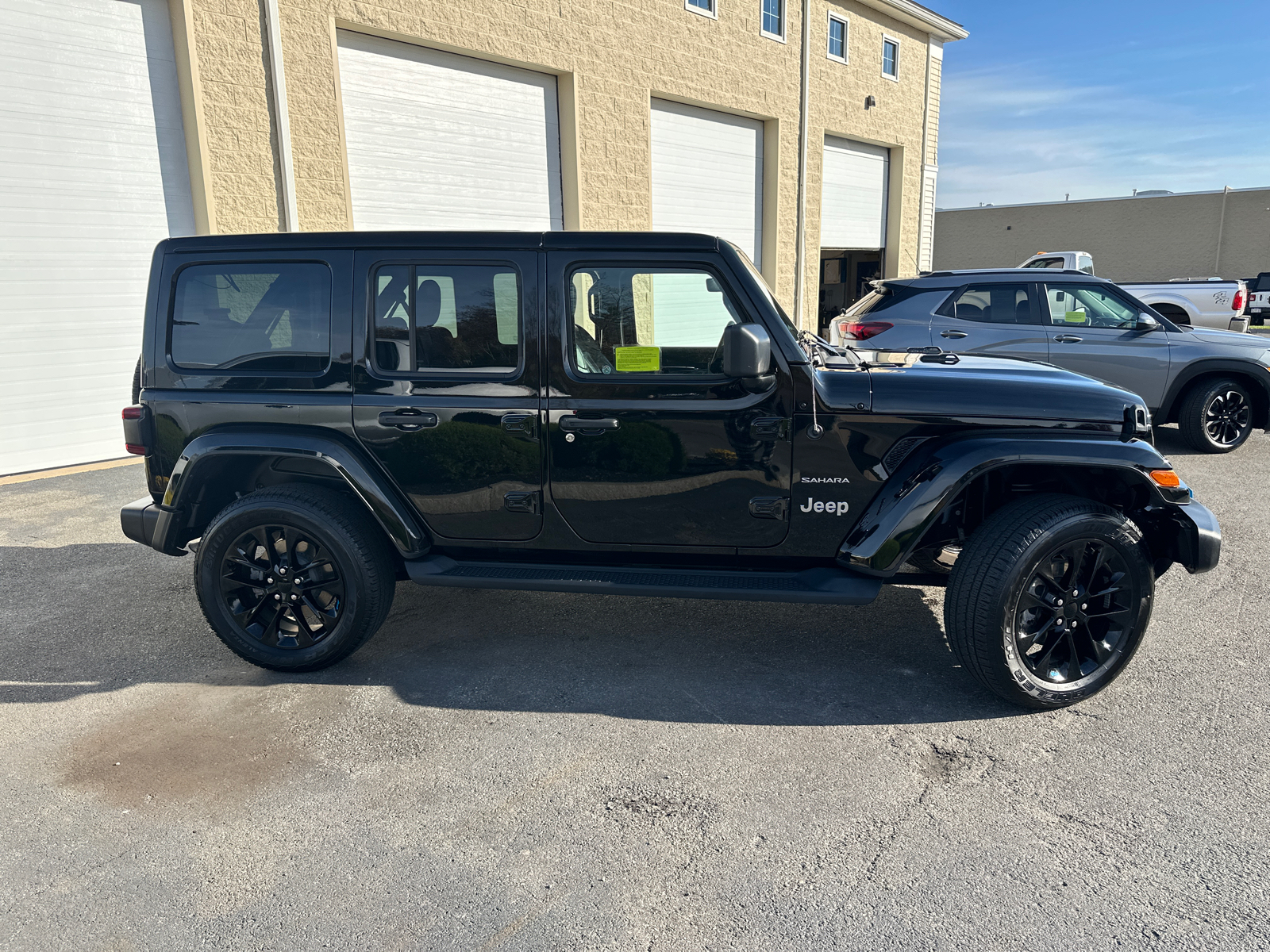 2022 Jeep Wrangler Unlimited Sahara 4xe 11