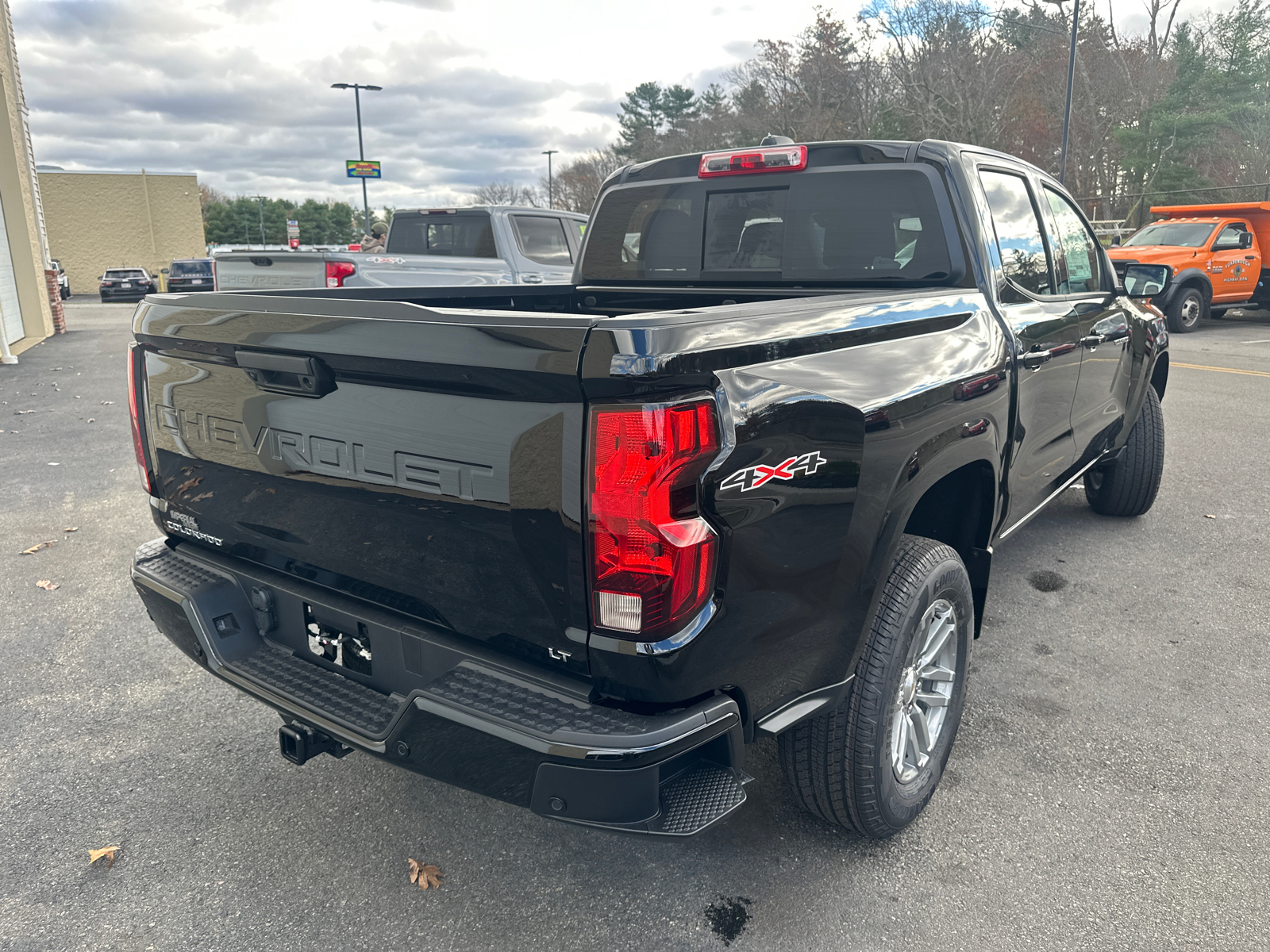 2024 Chevrolet Colorado LT 10