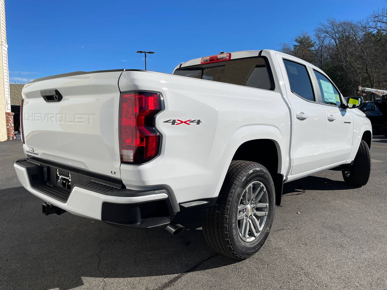 2024 Chevrolet Colorado LT 12