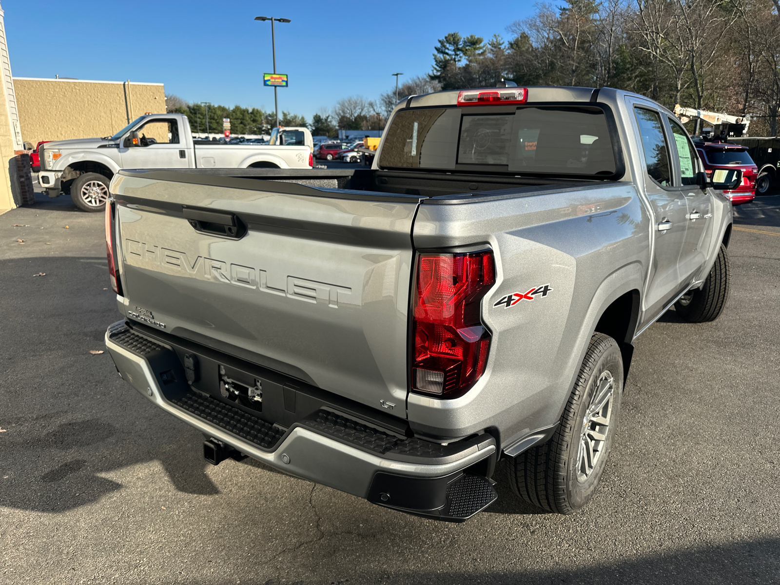 2024 Chevrolet Colorado LT 11