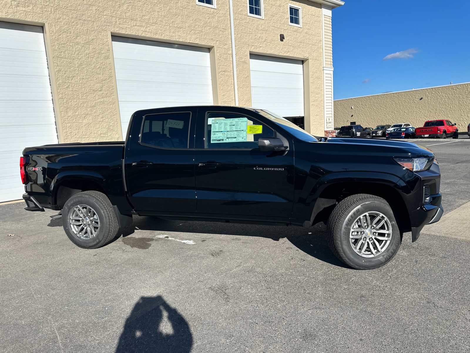 2024 Chevrolet Colorado LT 11