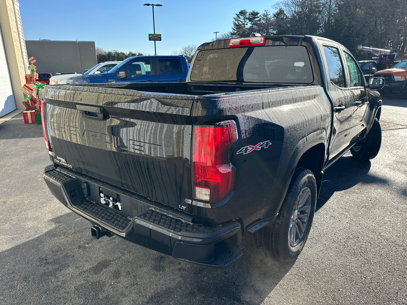 2024 Chevrolet Colorado LT 10