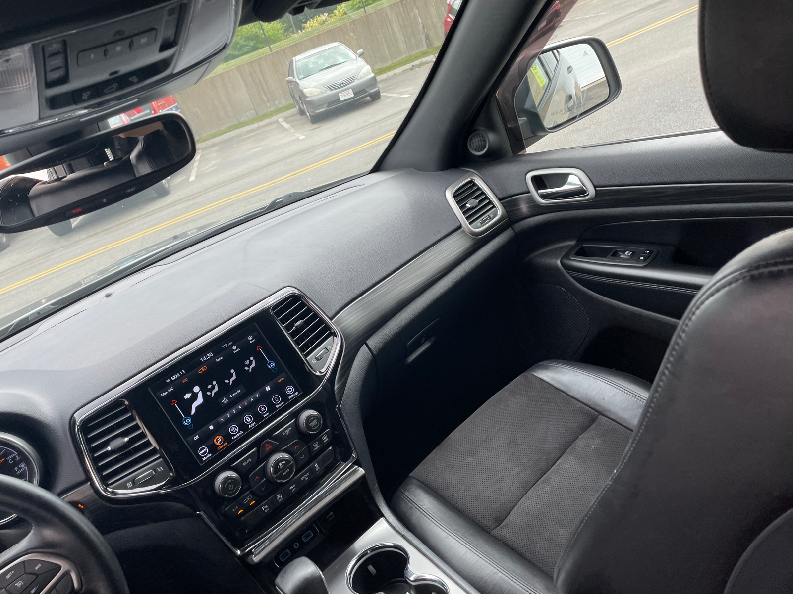 2020 Jeep Grand Cherokee Altitude 20