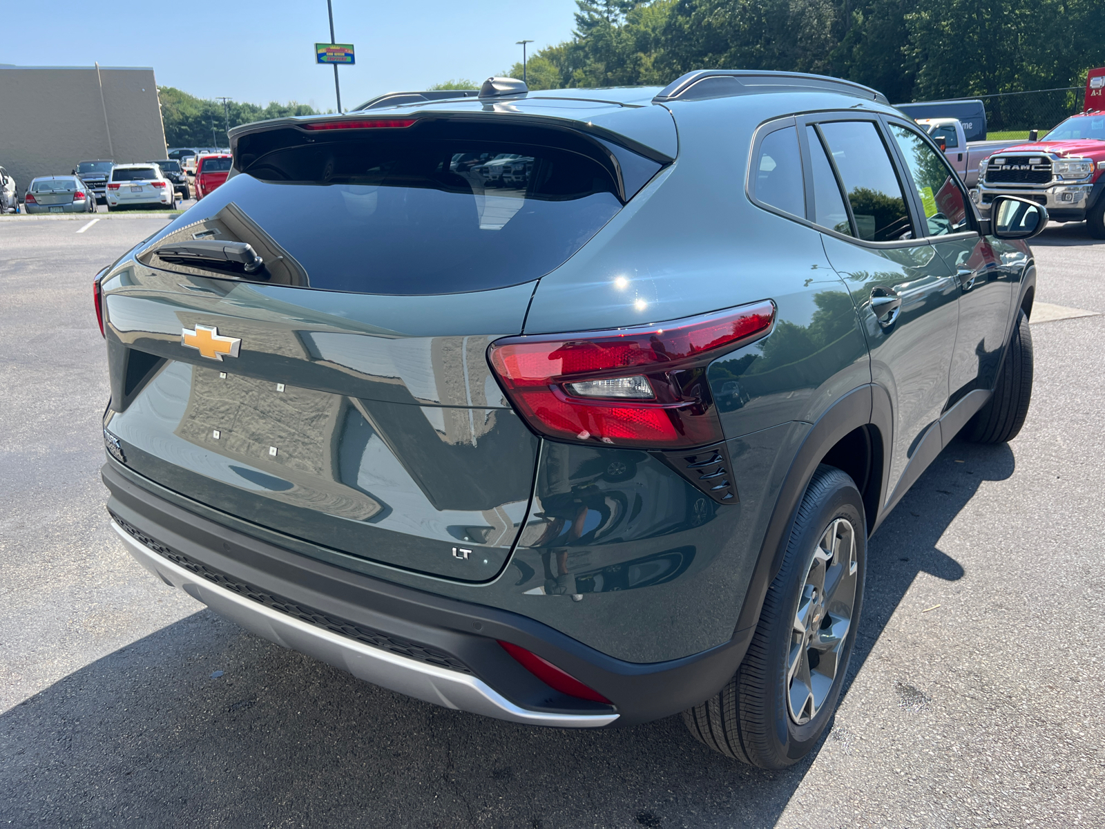 2025 Chevrolet Trax LT 10