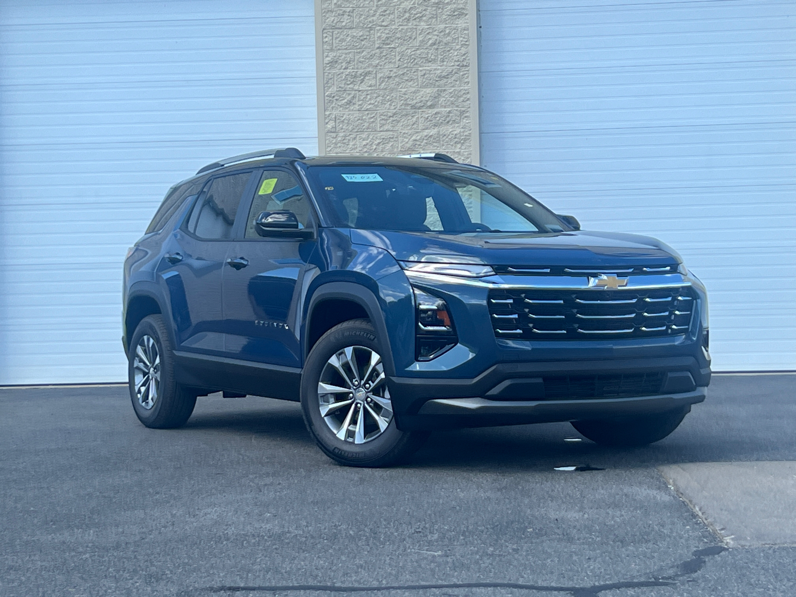 2025 Chevrolet Equinox LT 1