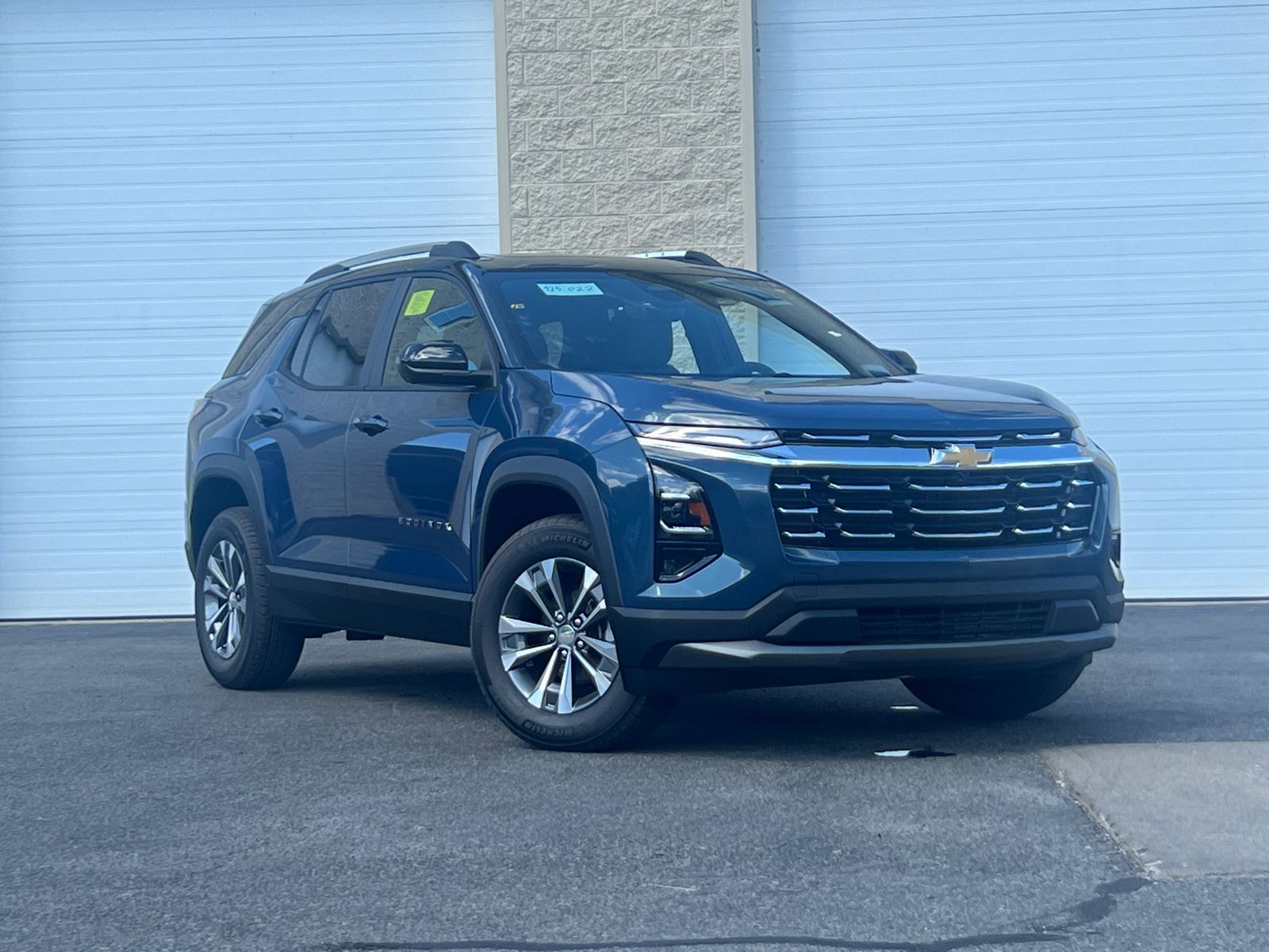 2025 Chevrolet Equinox LT 2