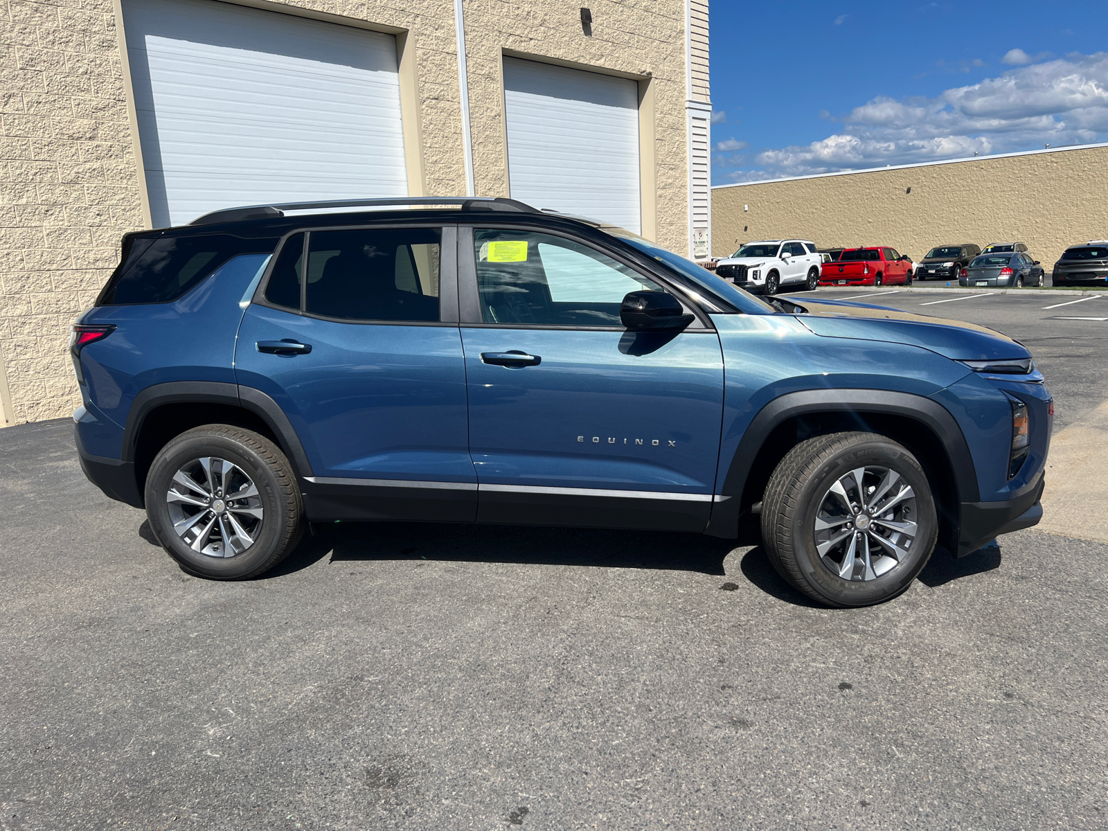 2025 Chevrolet Equinox LT 11