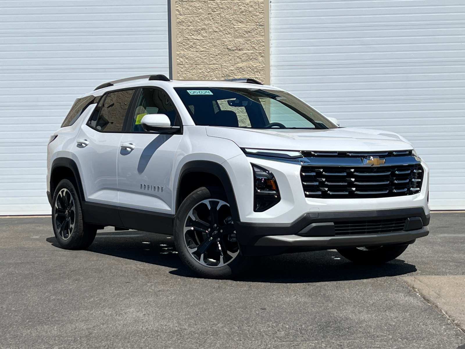 2025 Chevrolet Equinox LT 1