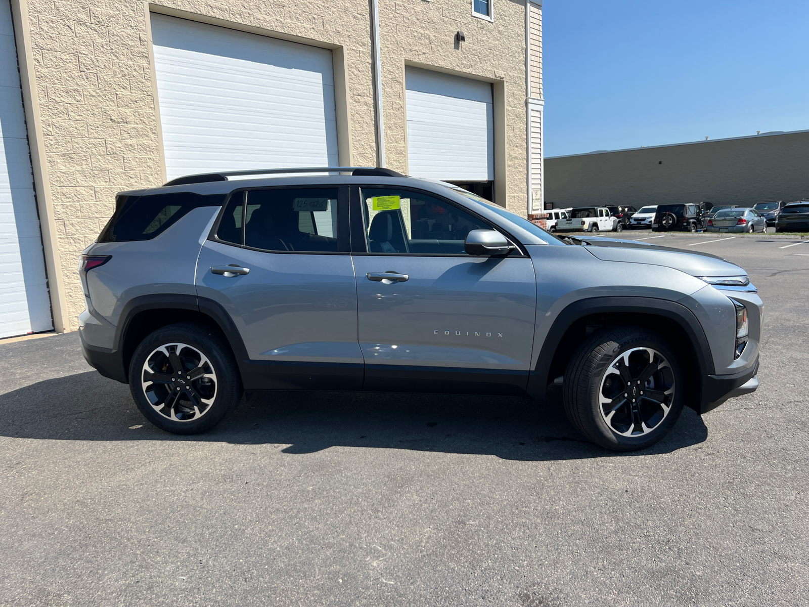 2025 Chevrolet Equinox LT 11