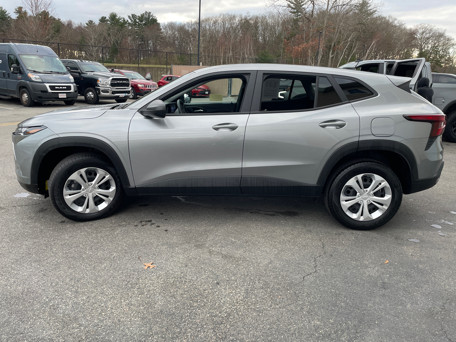 2024 Chevrolet Trax LS 5