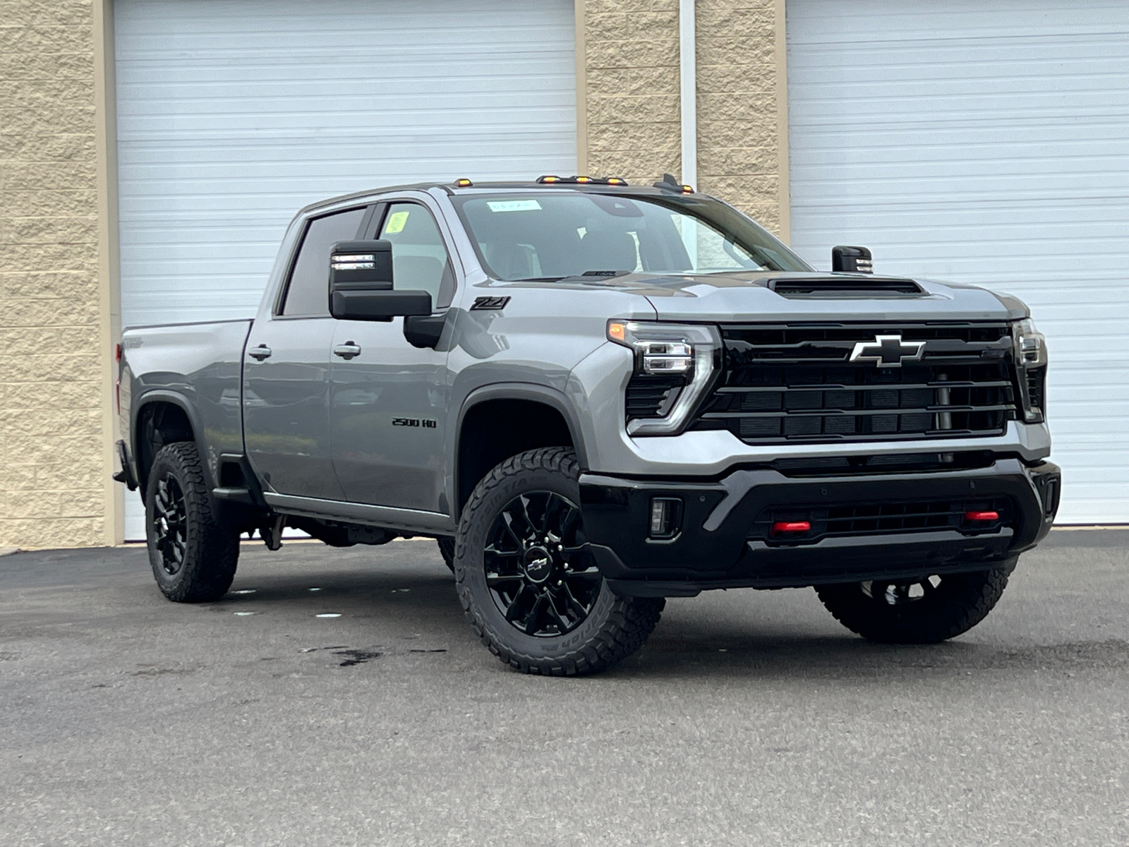 2025 Chevrolet Silverado 2500HD LT 1