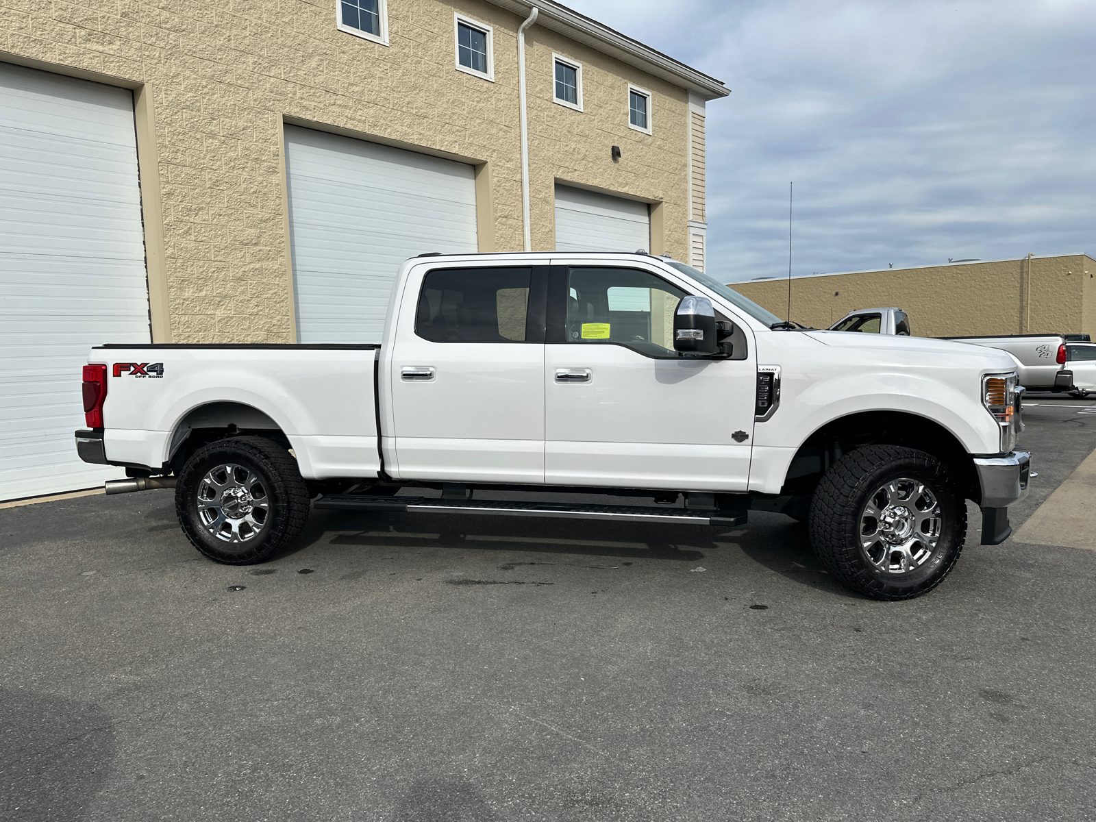 2021 Ford F-350SD Lariat 11