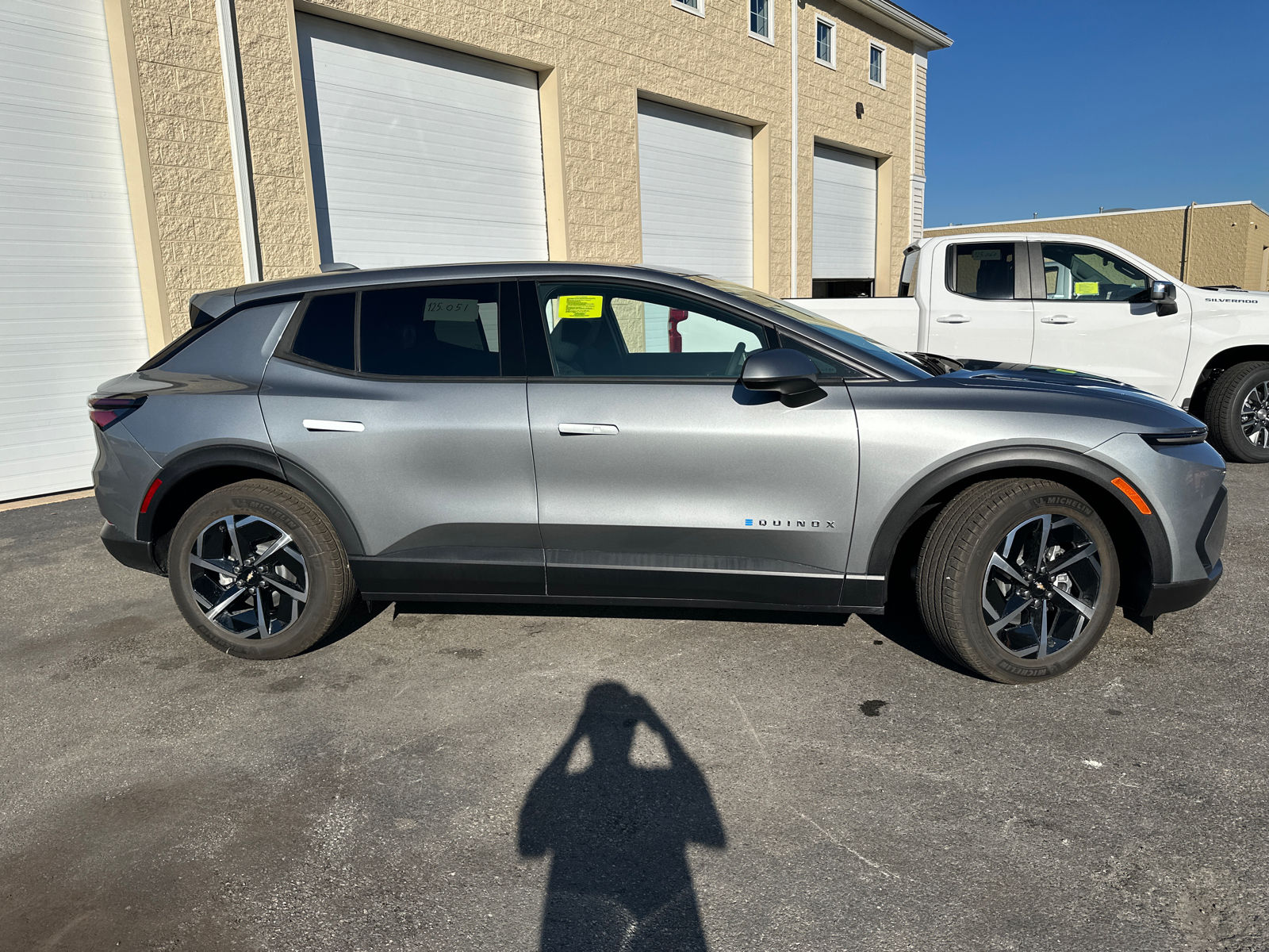 2025 Chevrolet Equinox EV LT 10