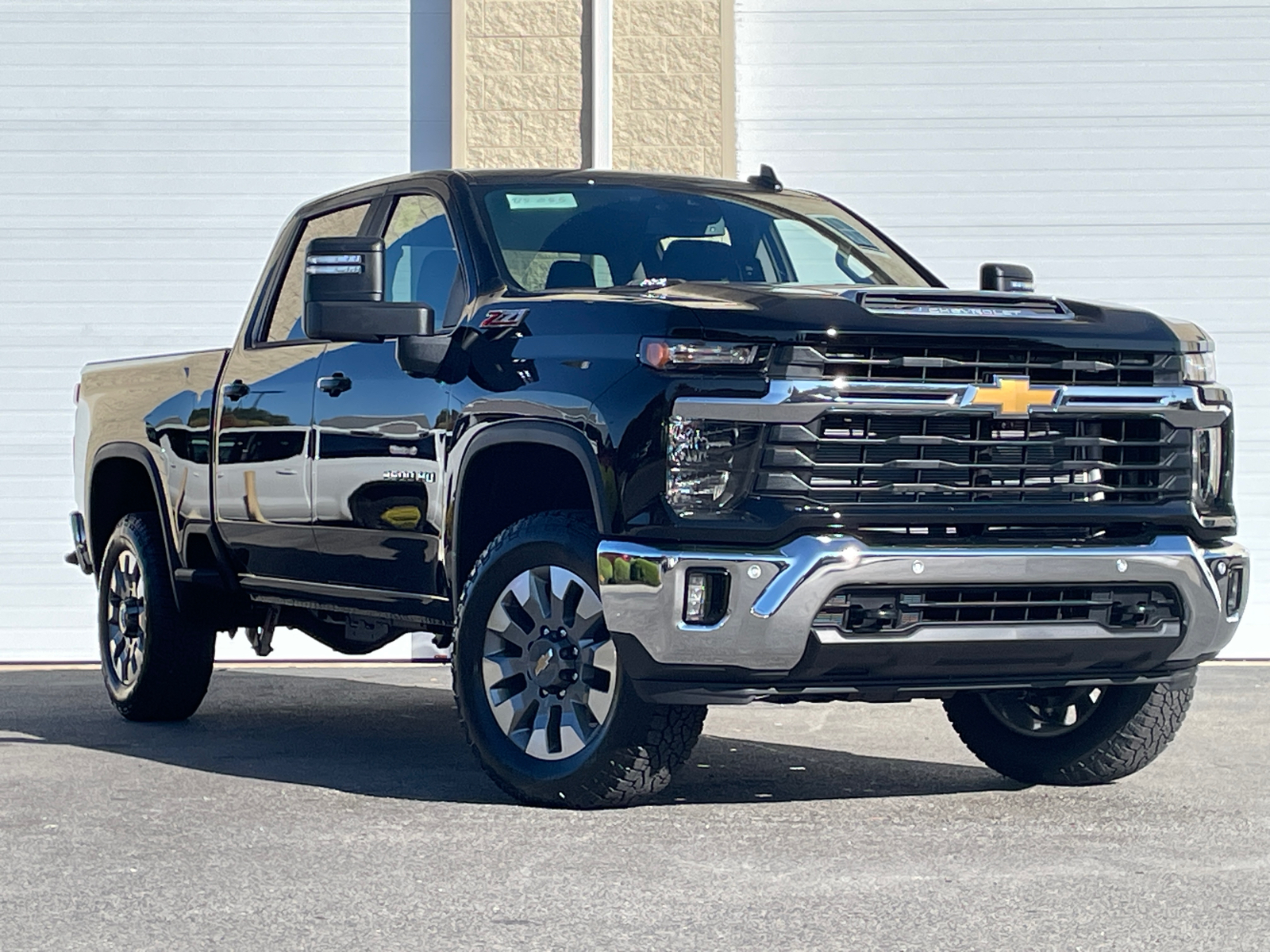 2025 Chevrolet Silverado 2500HD LT 1